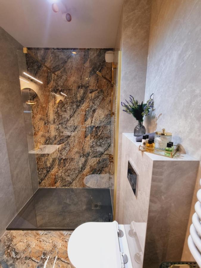 Apartament Jacuzzi Cracovia Esterno foto