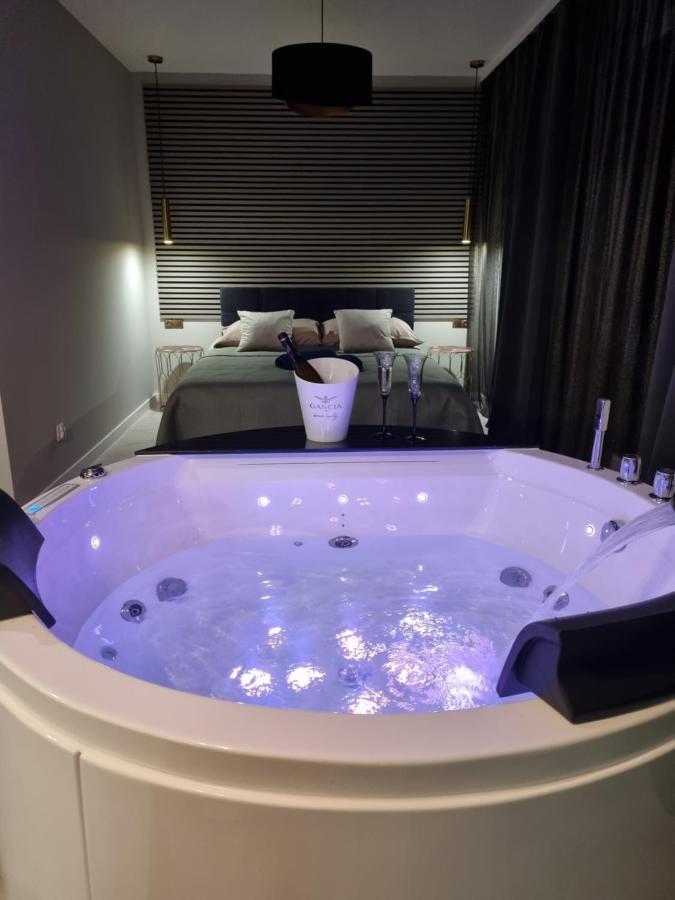 Apartament Jacuzzi Cracovia Esterno foto